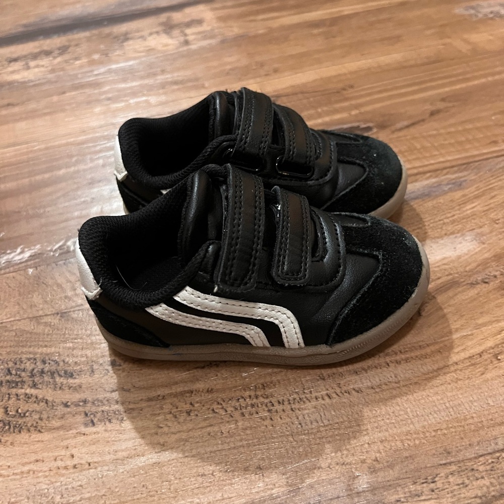 Toddler Dakota Retro Hook and Loop Closure sneaker toddler boy